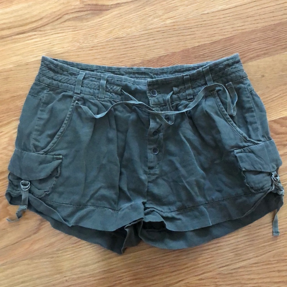 FREE PEOPLE CARGO SHORTS